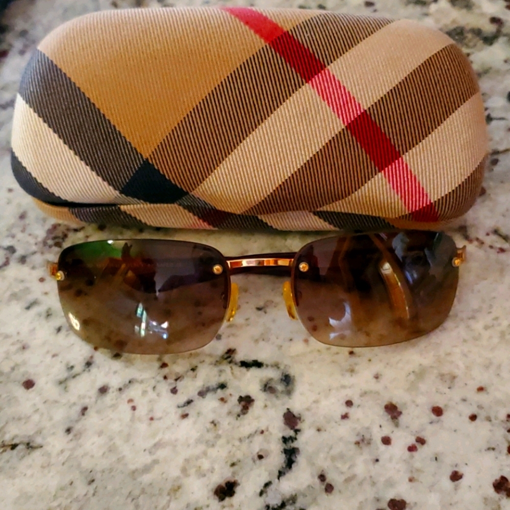 Burberry sunglasses!
